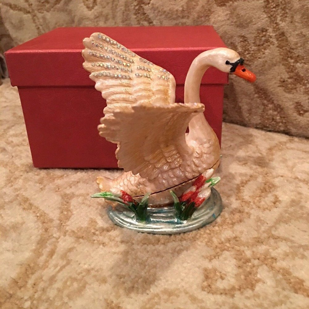 Great Gift!! Beautiful Mini Swan Bird Trinket Box Crystal Decor Easter